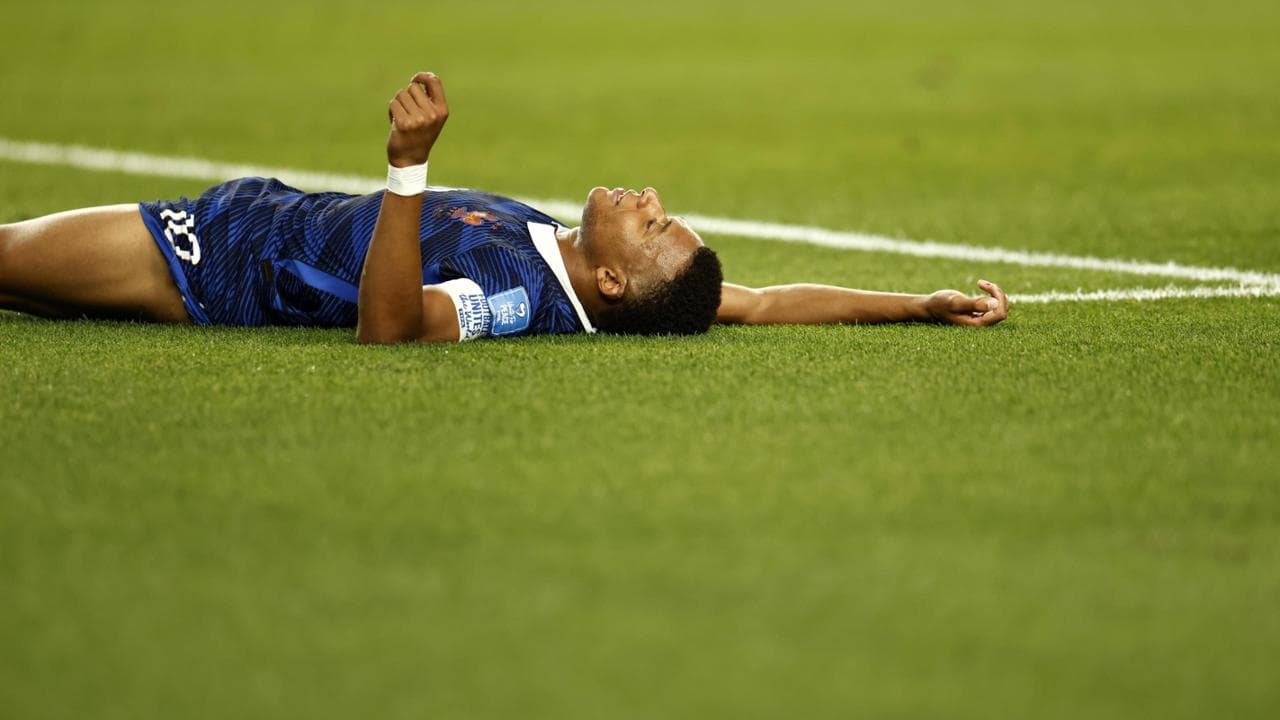 Neanche il diluvio ferma Mbappé: Francia-Iraq sospesa per due ore finisce 3-0 | Lo speciale | Le classifiche