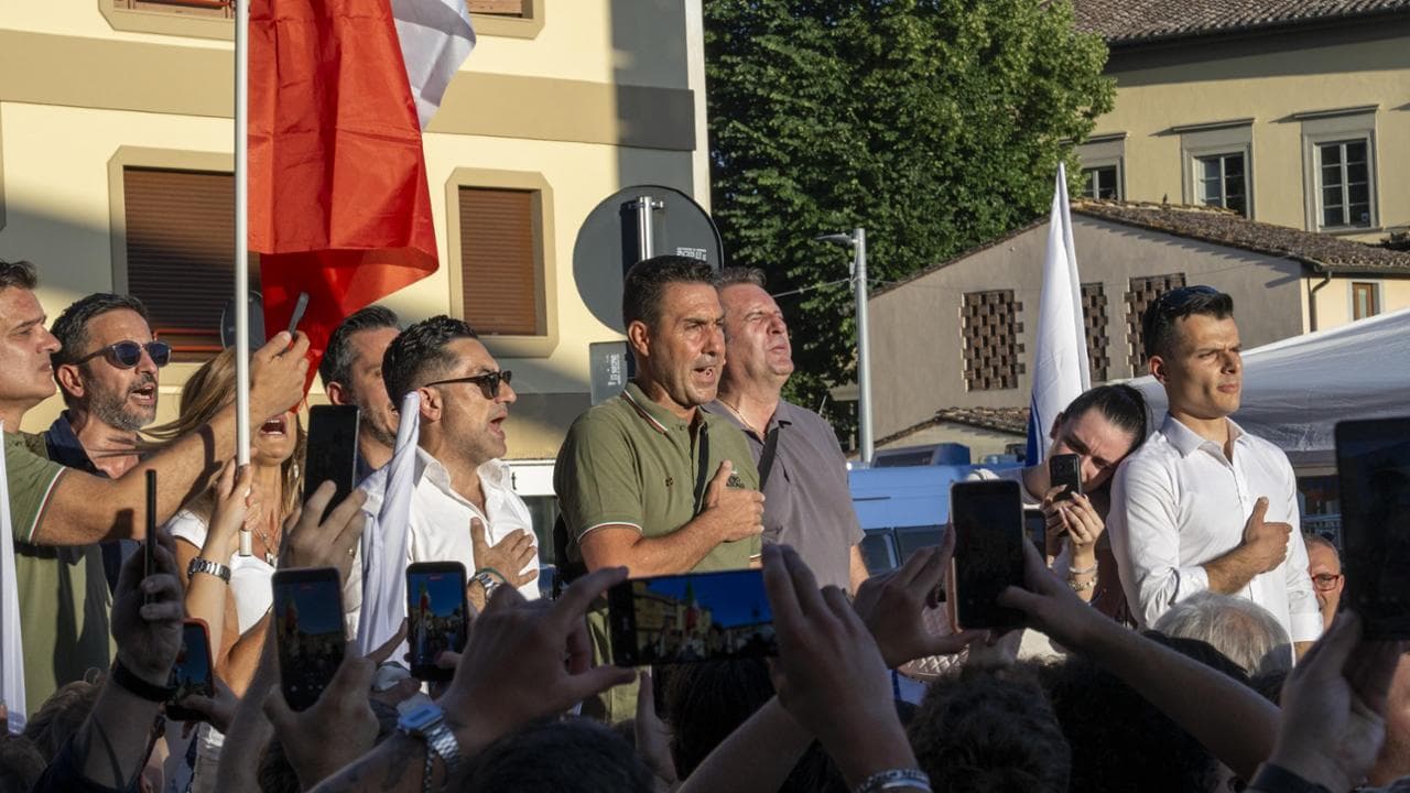 La Lega torna sopra a Fn di Vannacci